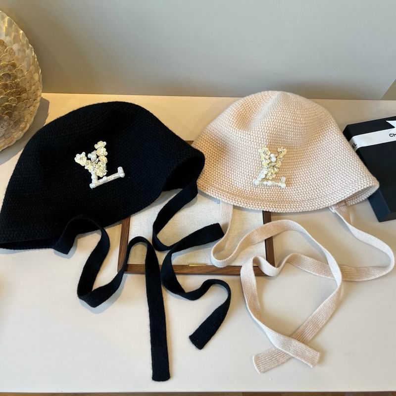 LV hat 090907